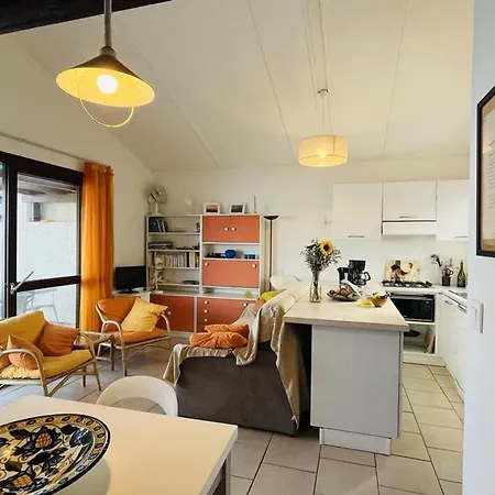 Rez-de-chaussee Avec Terrasse, A 100m De La Plage! 6 Couchages, Parking Inclus, Linge Fourni. - Fr-1-63-343 Appartement